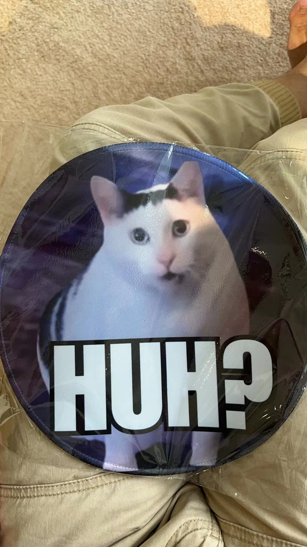 Huh cat meme funny cat memes mosue pad Round Mousepad Gousy